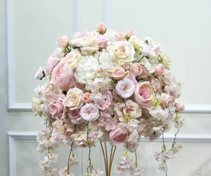 Pink and White Floral Wedding Centre Pieces to Hire in Cheshire 